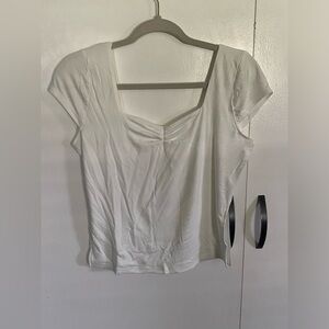 Women's Sweetheart Neck Short Sleeve Side Slit T-Shirt, M